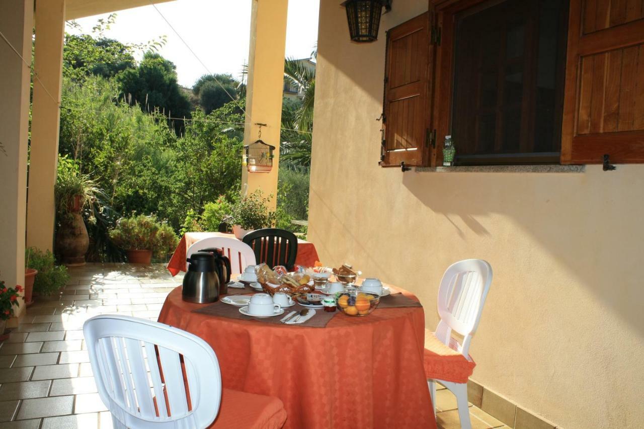 B&B Villa Calagioli Castelbuono  Exterior photo