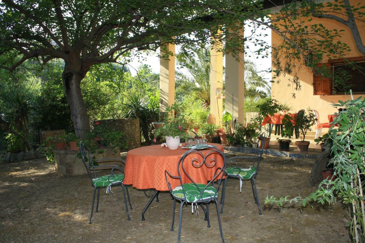B&B Villa Calagioli Castelbuono  Exterior photo